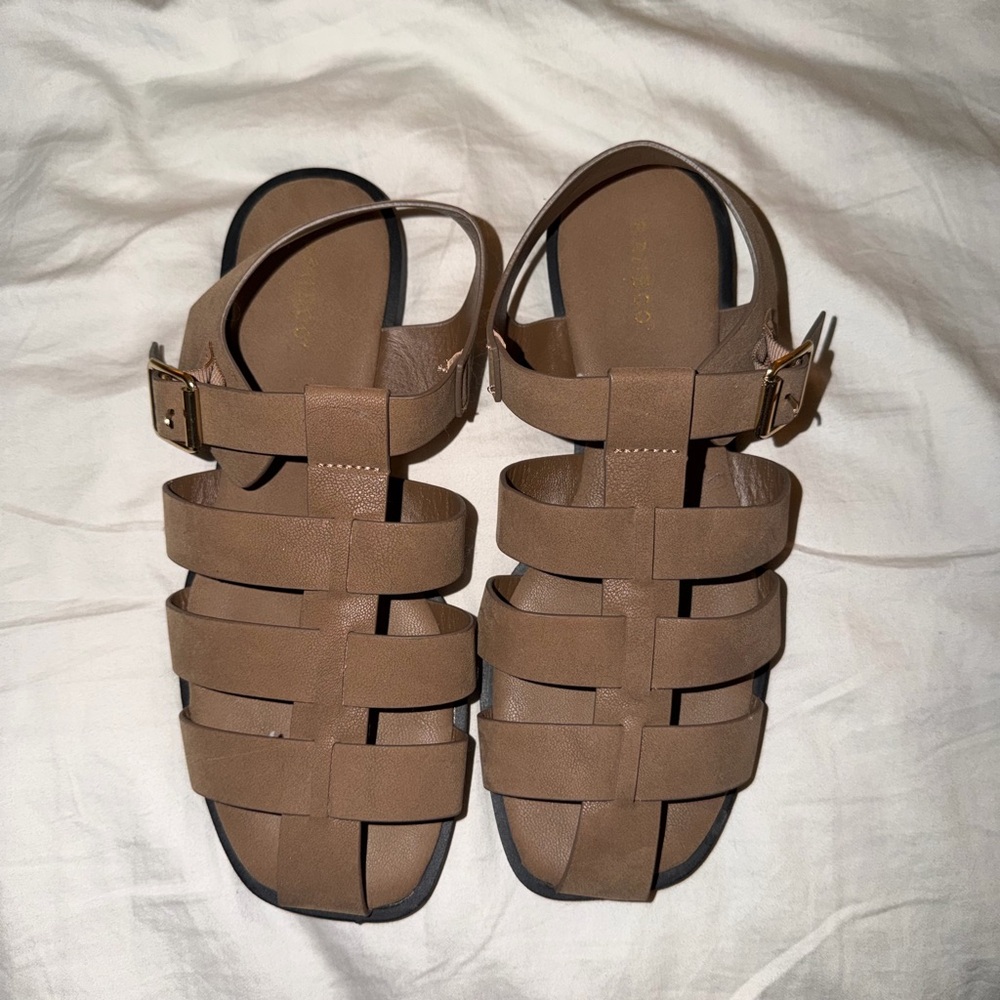 BAMBOO | Brown Sandals size 8.5